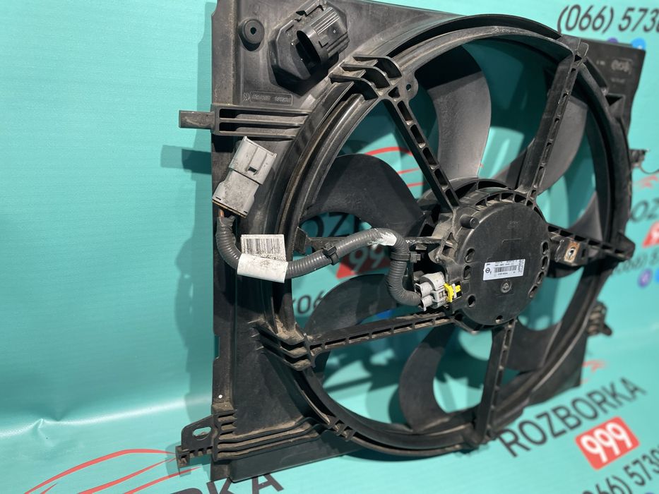 Вентилятор радіатора Nissan Qashqai j11 вентилятори 214814EB0A