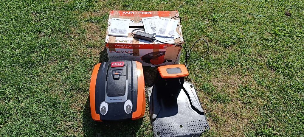 Robot koszący kosiarka automatyczna yard fotce 260b