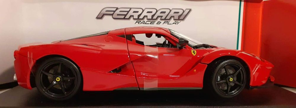 1/18 Ferrari Laferrari - Burago R&P
