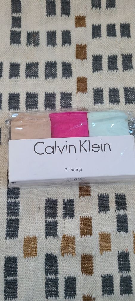 Calvin Klein 3pak stringi