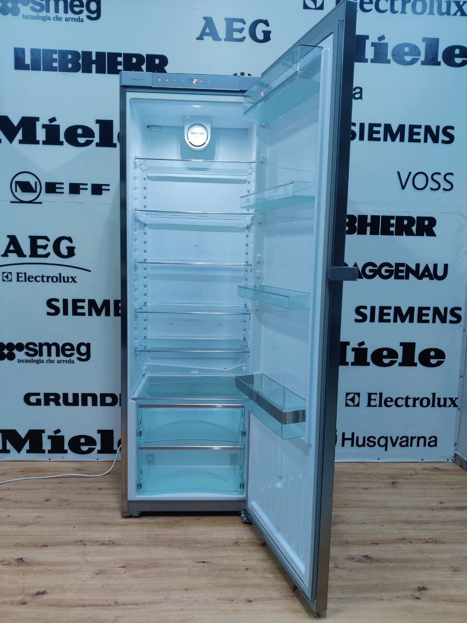 Преміальний суцільний холодильник Miele K 14820 SDed. Нерж. GERMANY