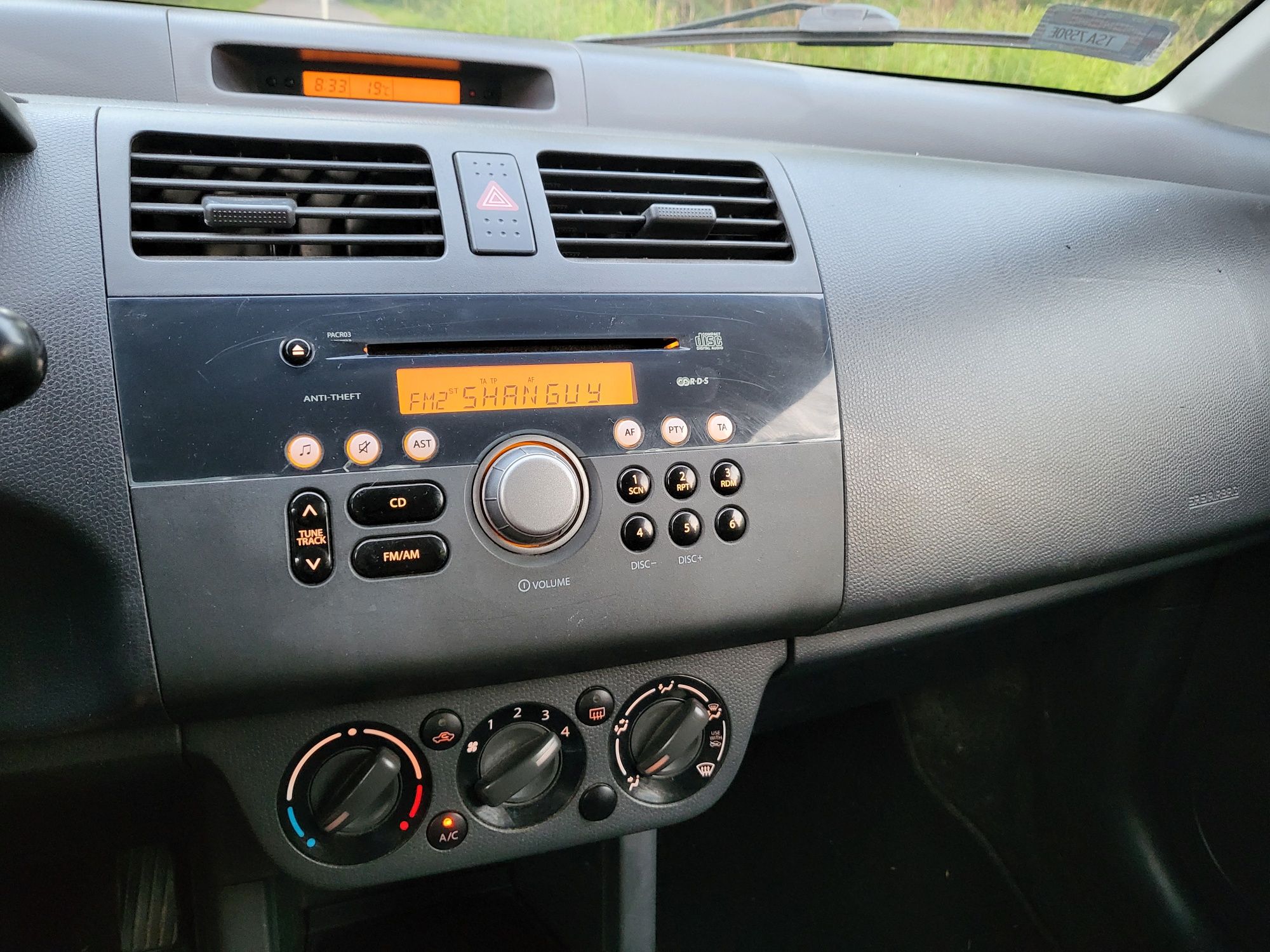 Suzuki Swift 2006 rok klima