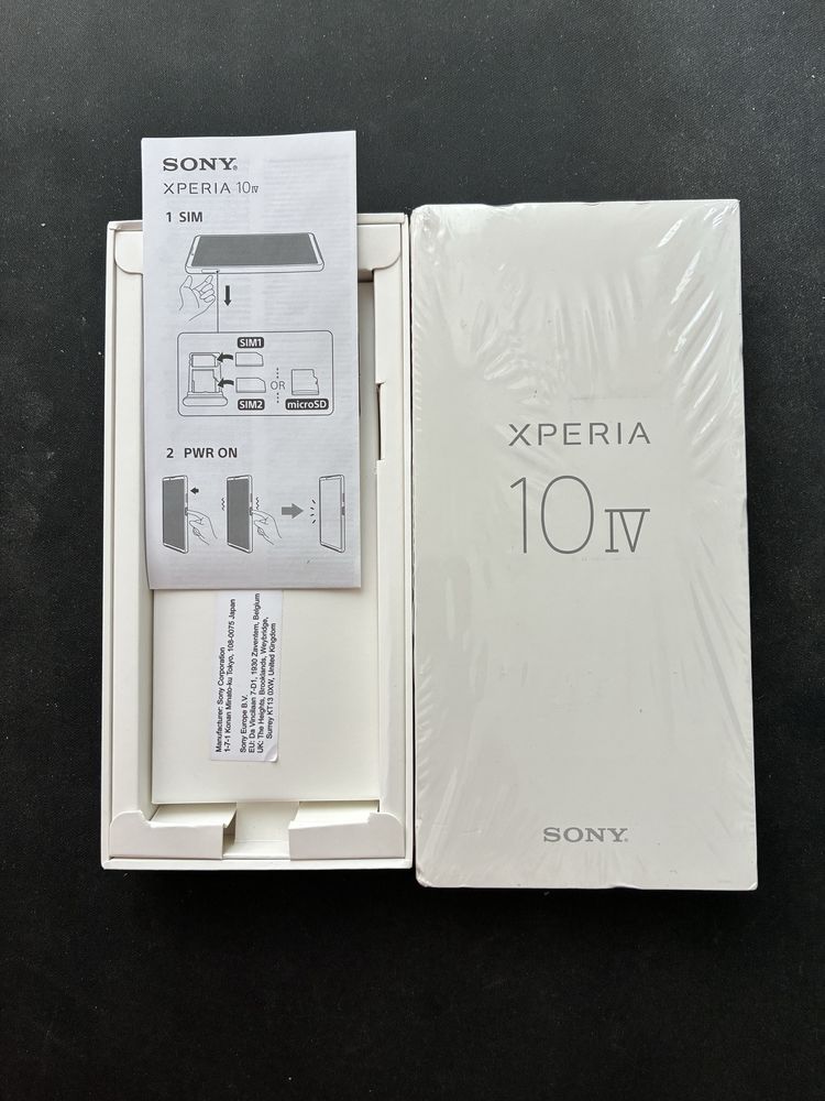 Мобільний телефон Sony Xperia IV