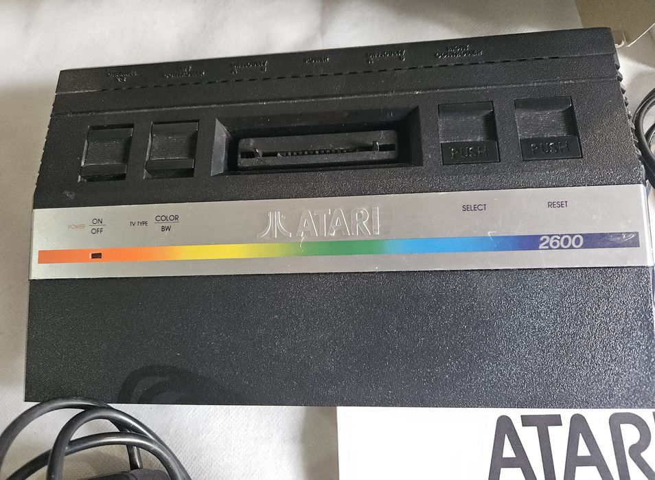Atari 2600 com caixa