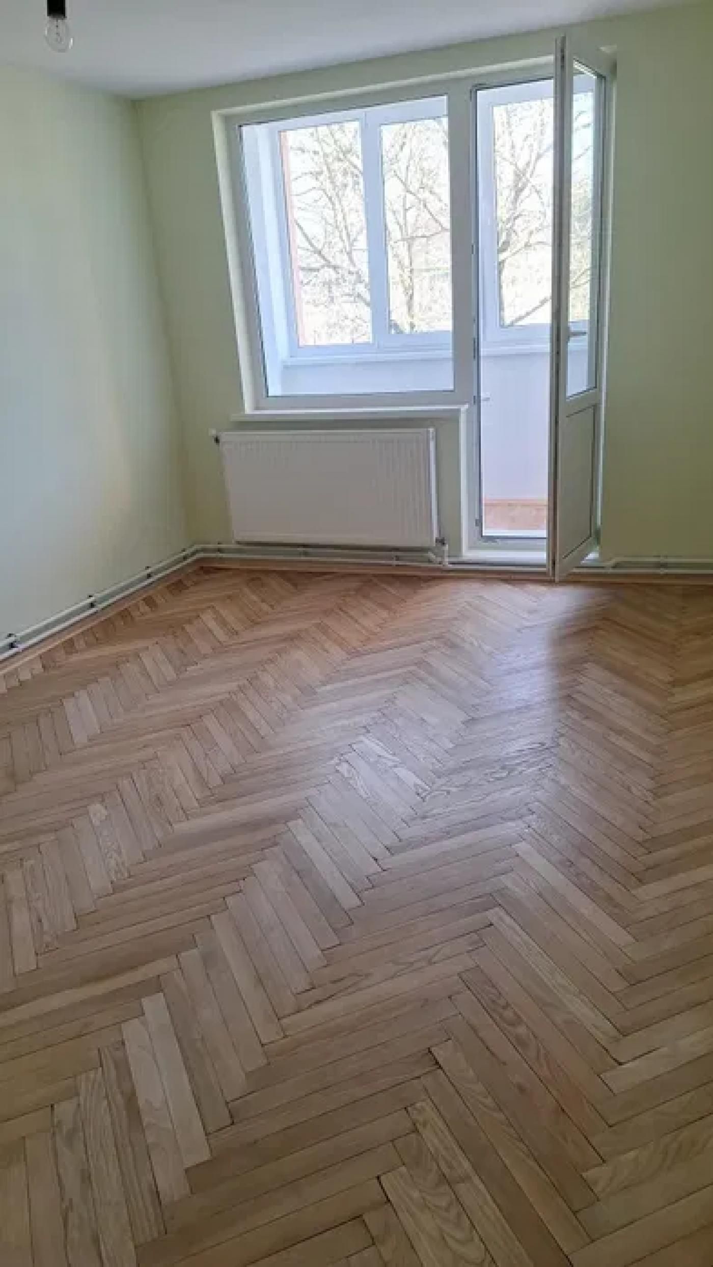 Продаж 3-кімнатної квартири  м. Бібрка