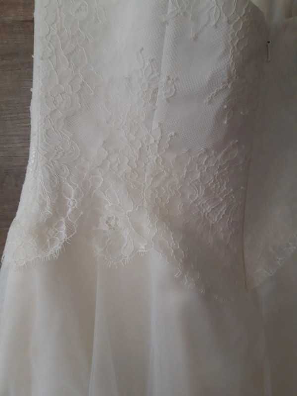 Śliczna suknia ślubna z gorsetem i tiulowa spódnica rozmiar M biust C