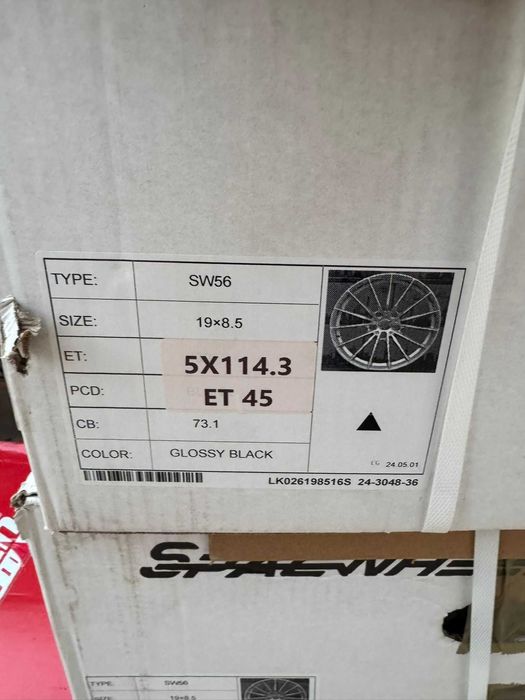 Rodas 5/114.3/ 19 com pneus e molas nunca montadas com todas as notas