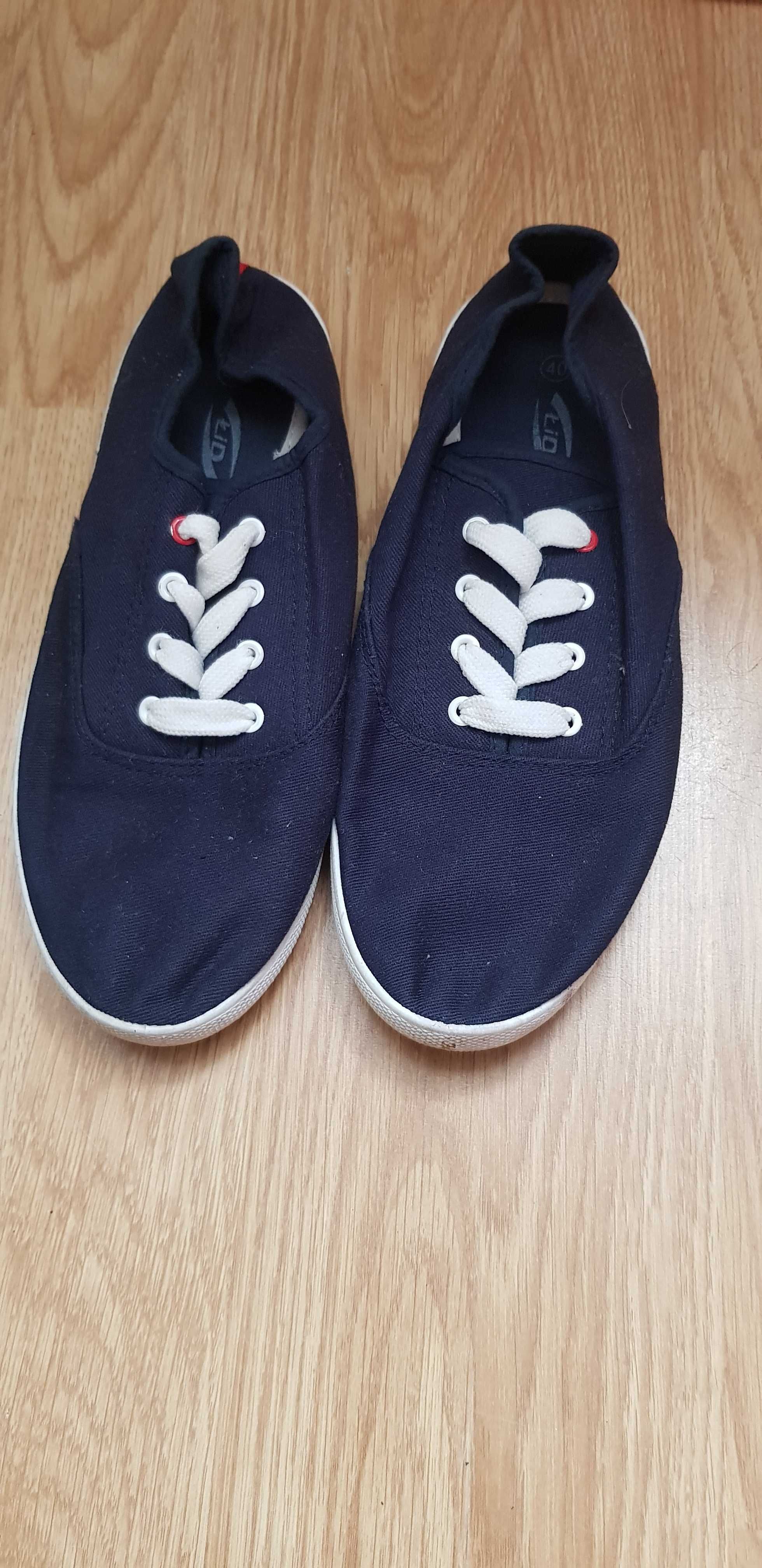 Trampki damskie granatowe 40