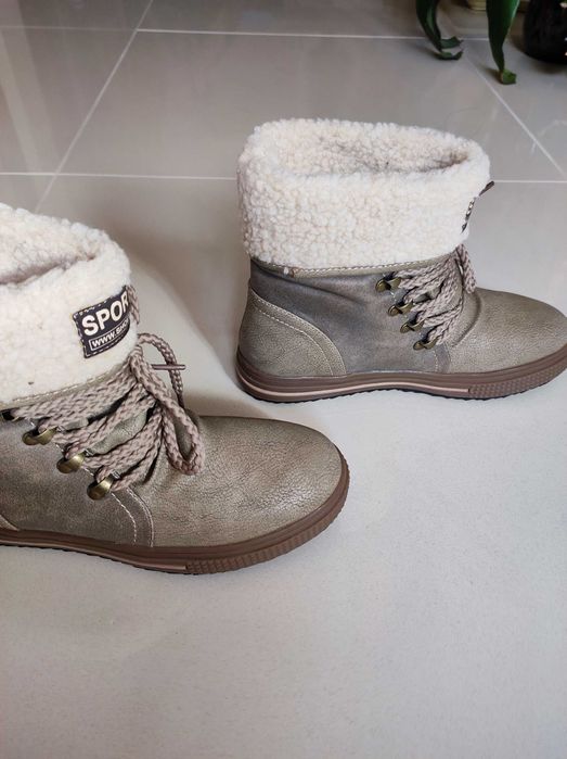 buty  damskie  Jesienno /zimowe   beżowe ocieplane   OKAZJA