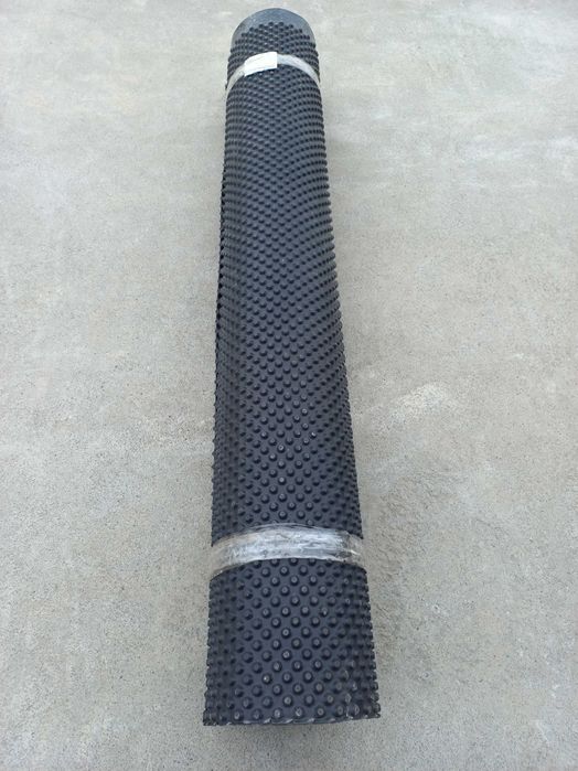 Шиподібна геомембрана гідроізоляція, 500 гр/м2, каністри пластикові