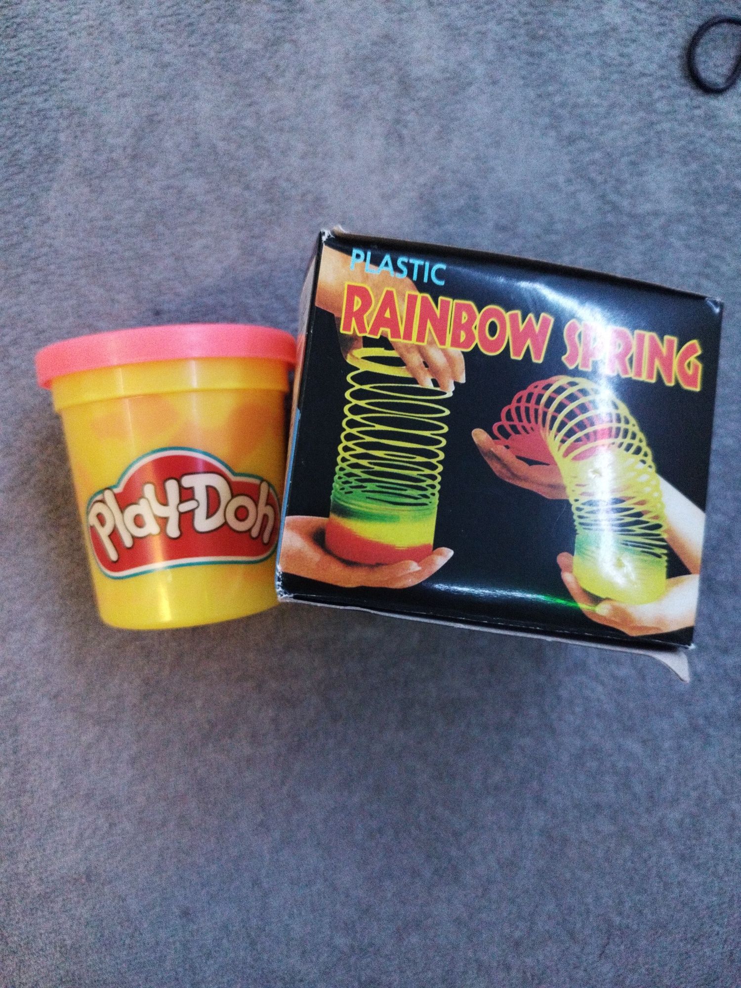 Play doh i sprężyna i bańki