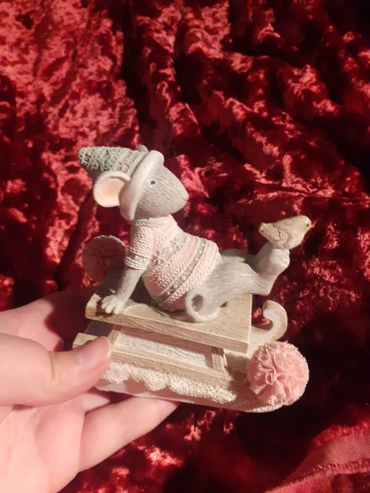 Фигурка статуэтка мышка на санях мышь зимняя новогодняя
