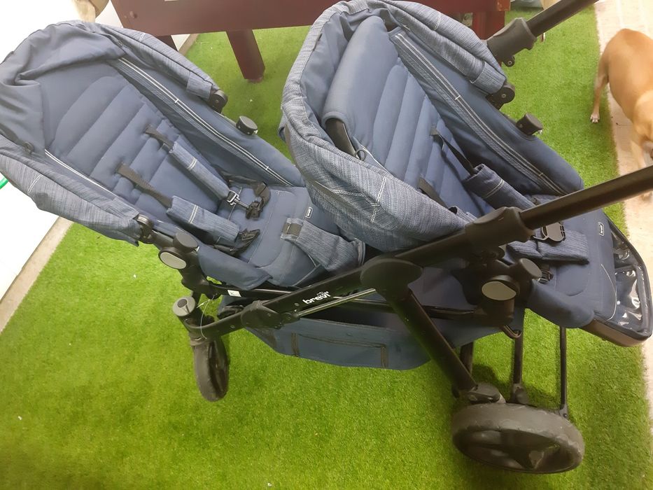 Carrinho de gêmeos brevi