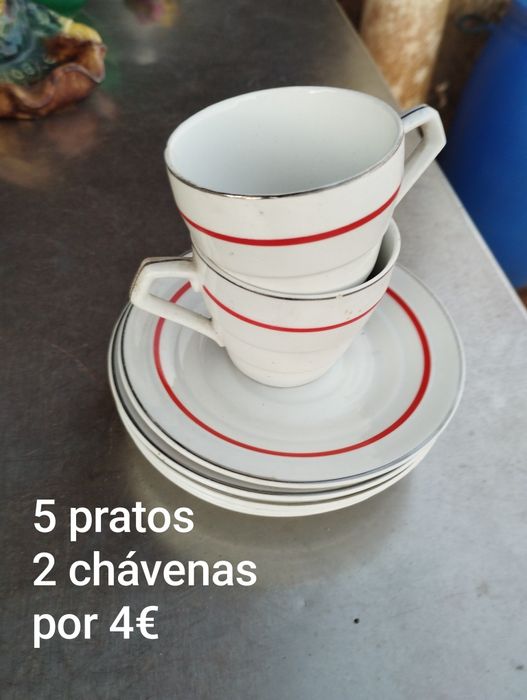 Vende se vários artigos de loiça