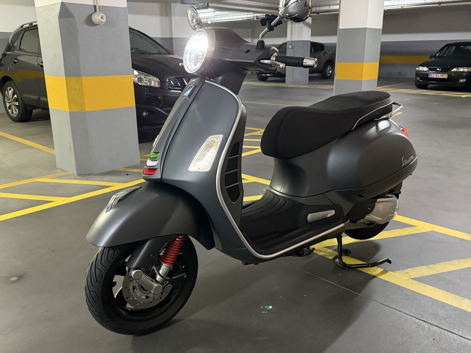 Vespa GTS 300 Super Sport - RESERVADA