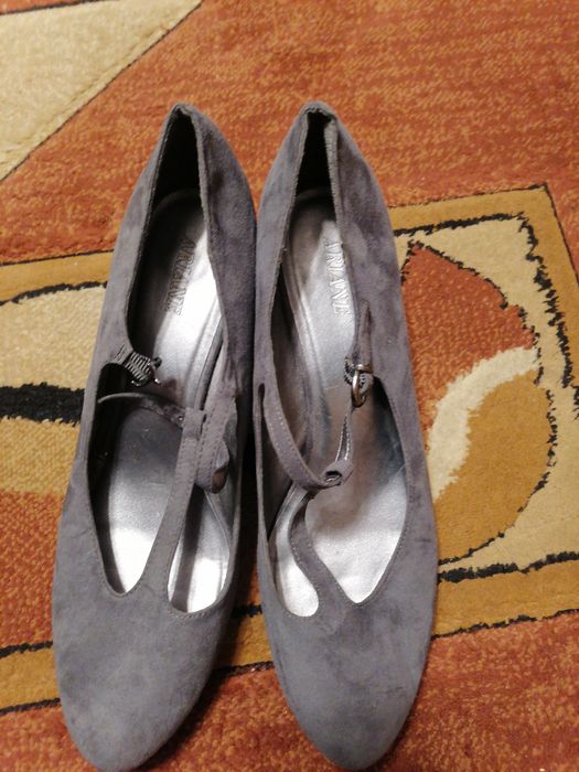 szpilki  uniseks  popielate  rozmiar  43