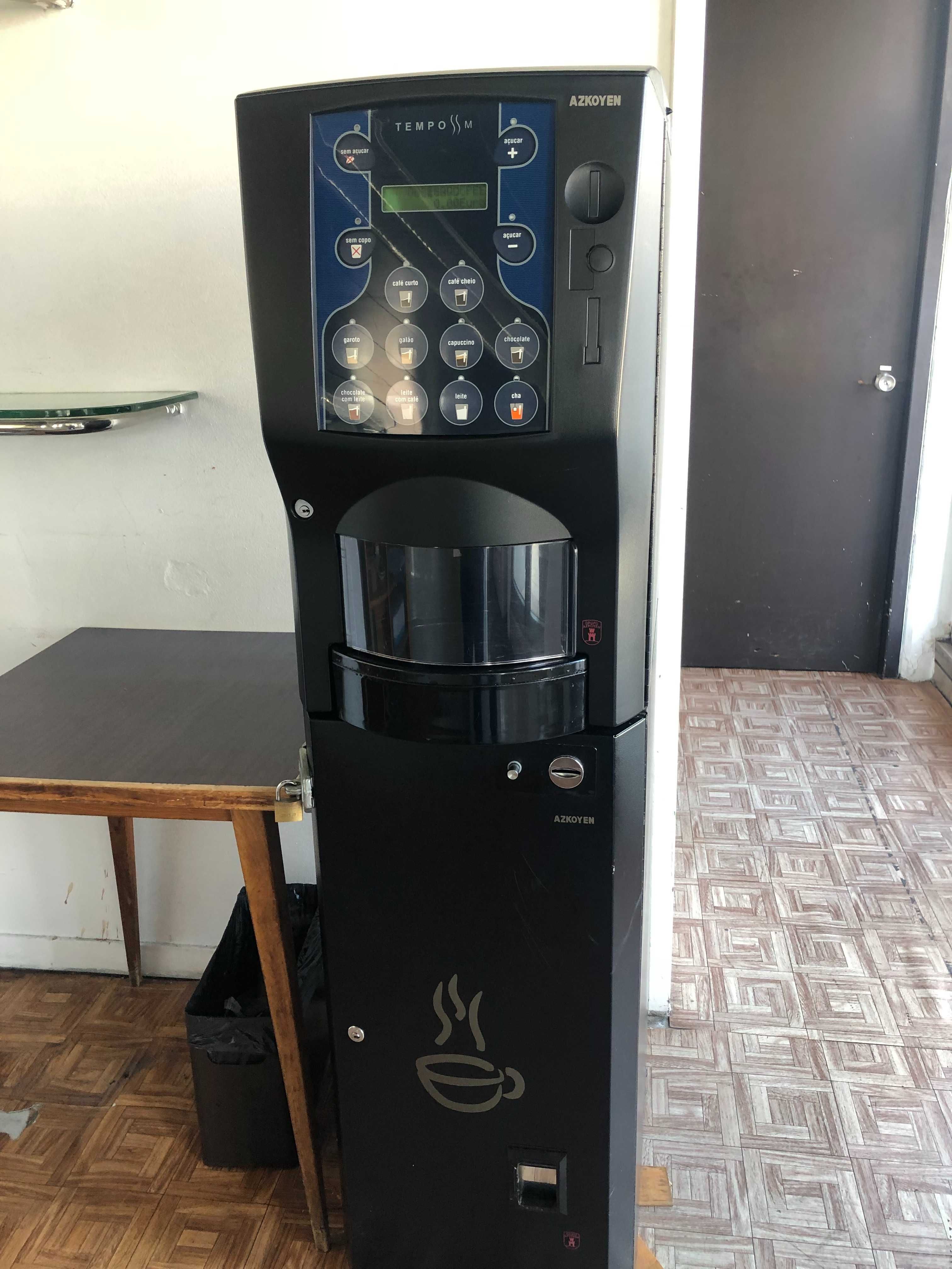 Maquina de Vending Saeco combi snacks e Azkoyen M