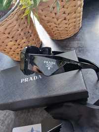 Okulary przeciwsłoneczne *Prada*