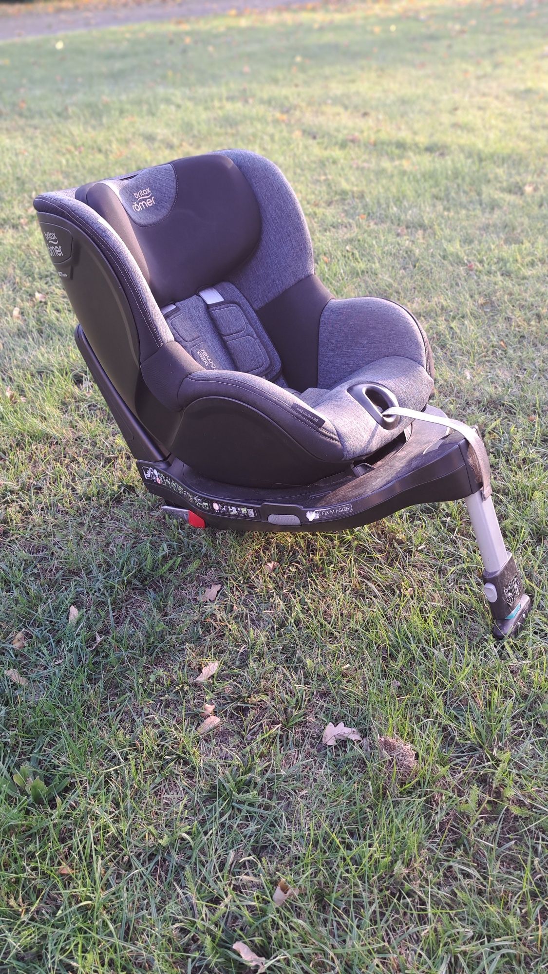 Fotelik samochodowy BRITAX ROMER DUALFIX 2r 0-18kg
