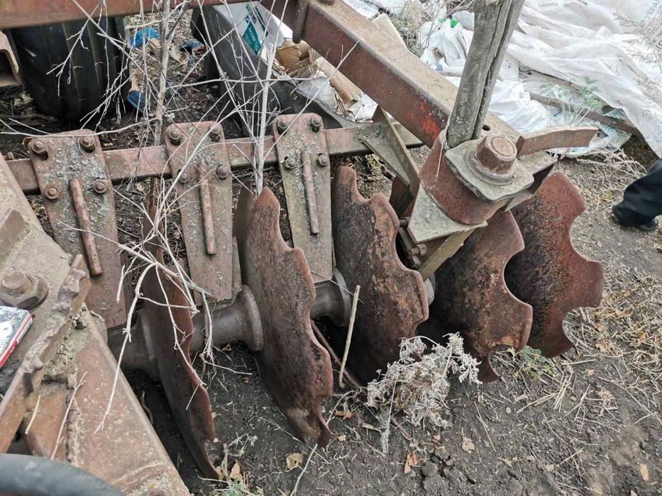 Продам дискову борону