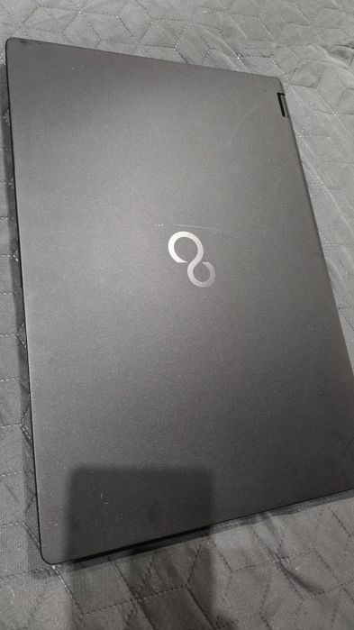 Ноутбук Fujitsu 15"6 U758  NVMe 256/16 Gb  i5-4 ядра 8 потоків сенсор