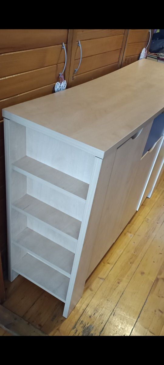 Komplet mebli dziecięcych – 2 komody + szafka wisząca GRATIS!
