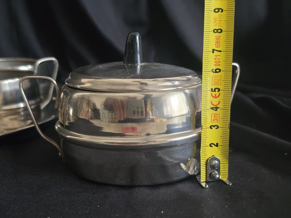 Zestaw: taca, filiżanki,  cukiernica,  patera na nodze retro prl