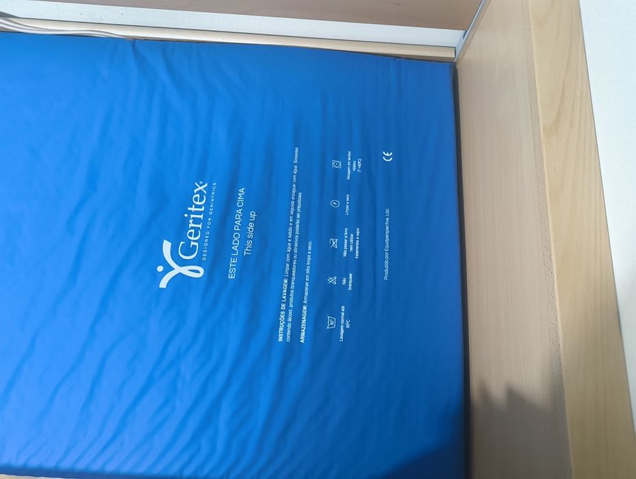 Cama Articulada Elétrica JMS,  Modelo Stella + colchão anti-escaras -