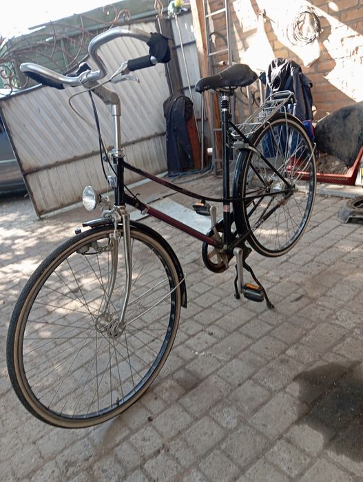 Ровер Німеччина стан робочий п'ять передач у коретці .