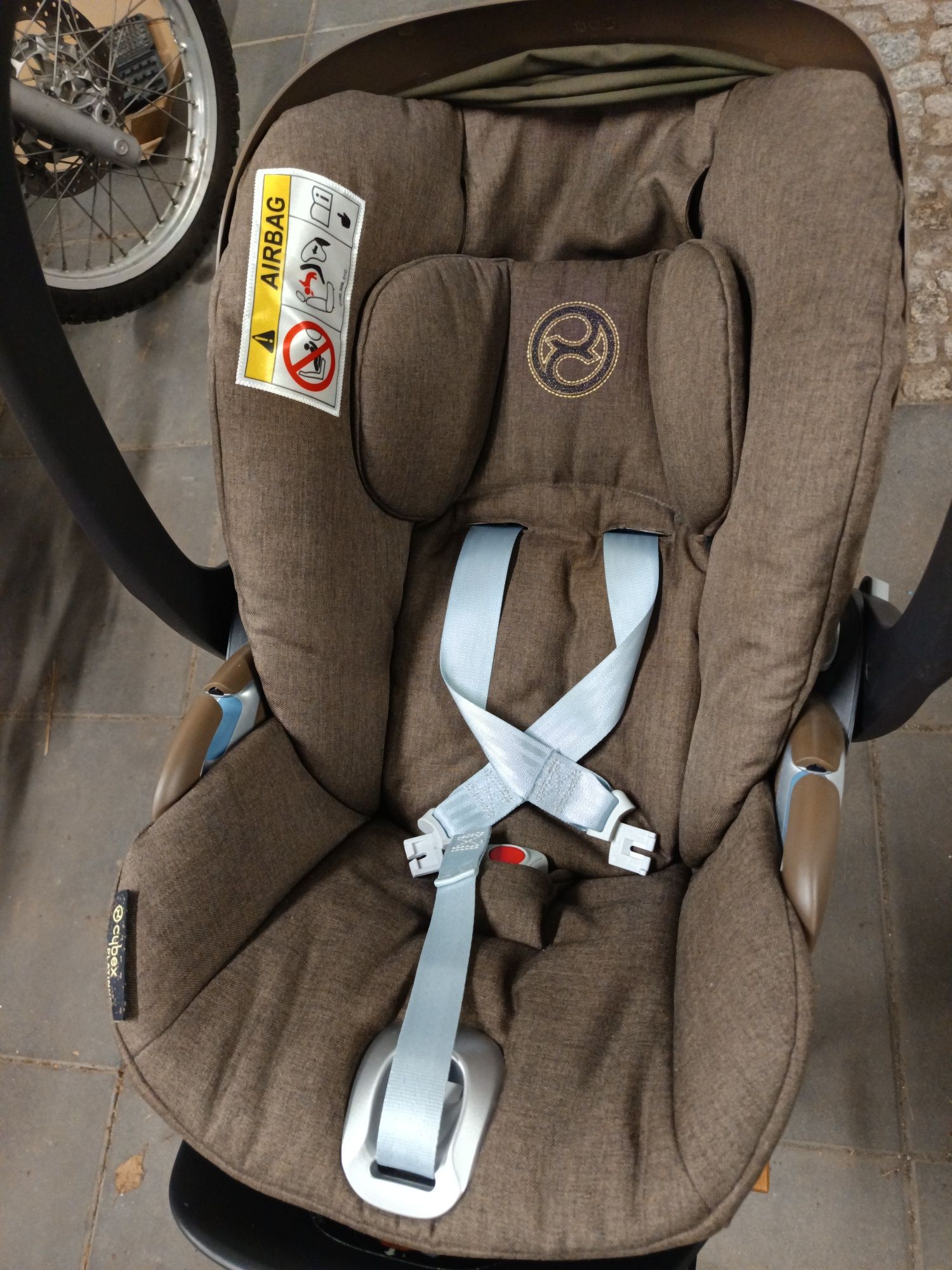 Cybex Cloud Z i-Size z bazą, obracany, jak nowy, nosidełko, śpiworek