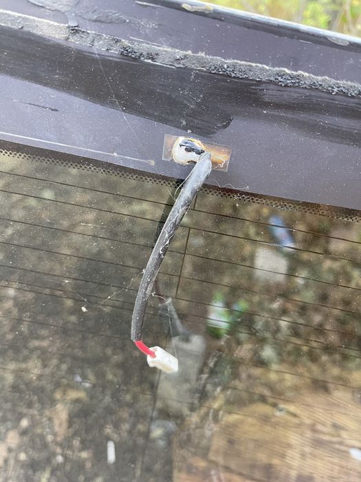 Стекло заднее subaru outback 2003-2009