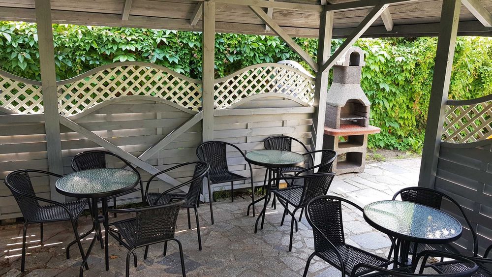 TANIE noclegi, pokoje pracownicze z łazienkami i balkonami w Grzybowie