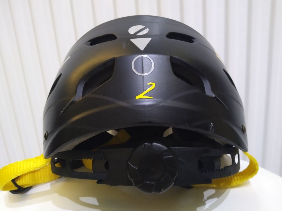 Kask GUL Evo 2 do sportów wodnych kajakarstwo żeglarstwo