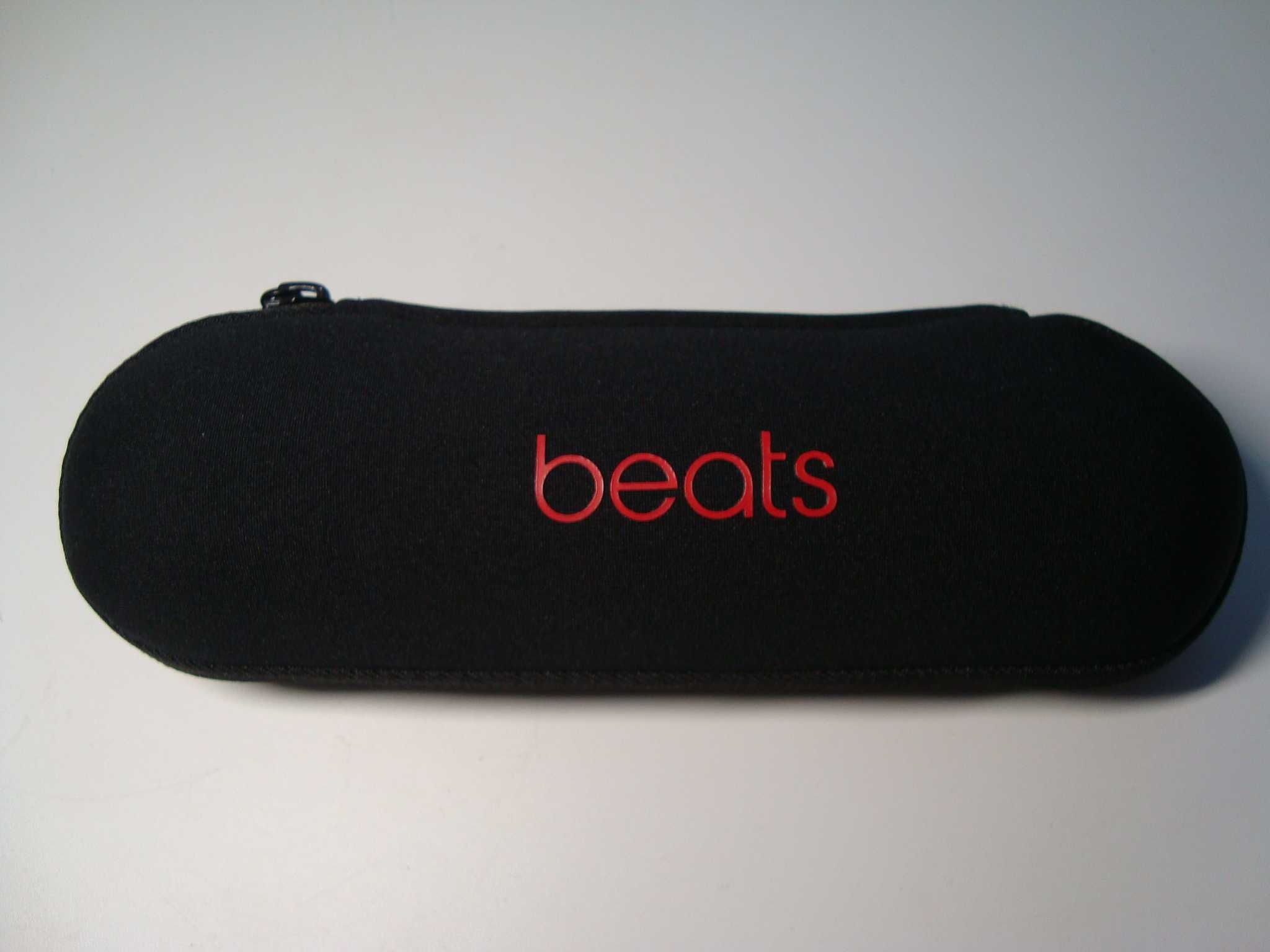 Акустика Beats by Dr. Dre Pill 2.0 Black