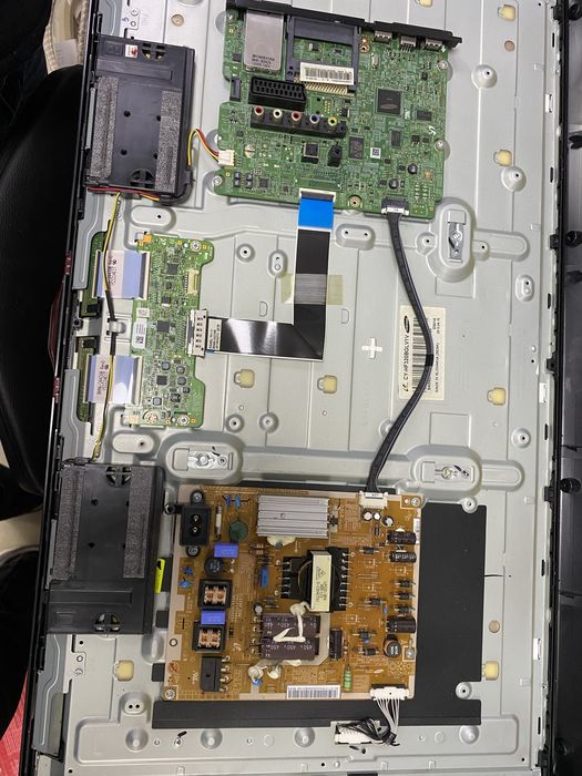 Телевизор UE32F5020AK (запчасти)