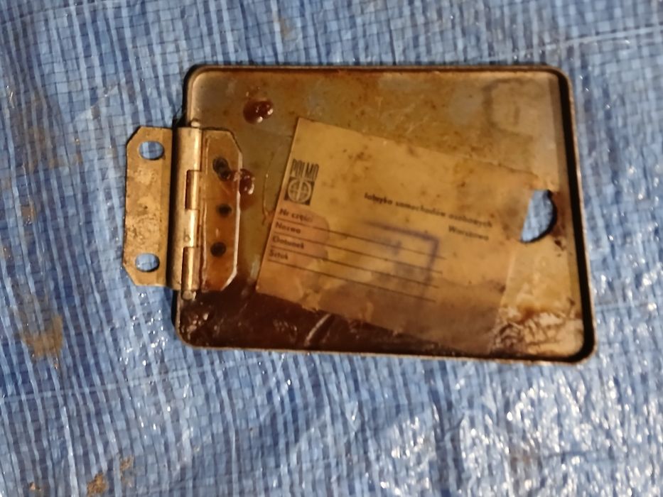 Klapka wlewu paliwa fiat 125p