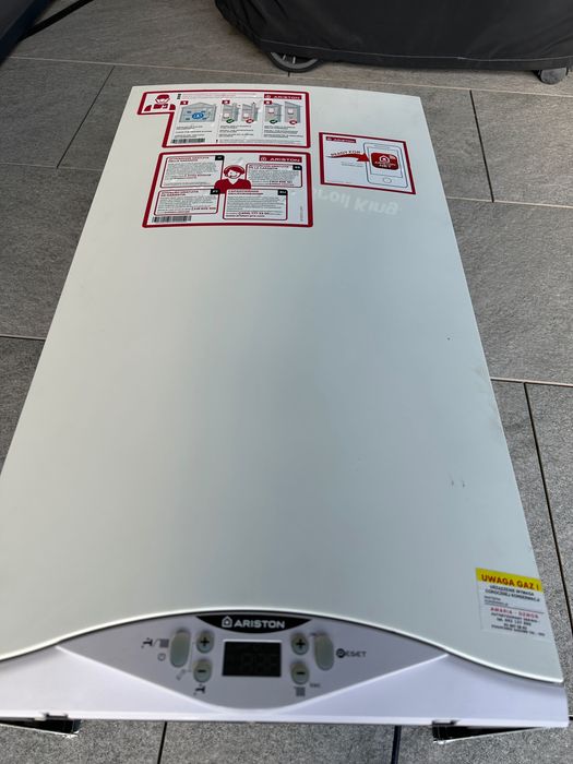 Piec gazowy Ariston Cares Premium 24 EU