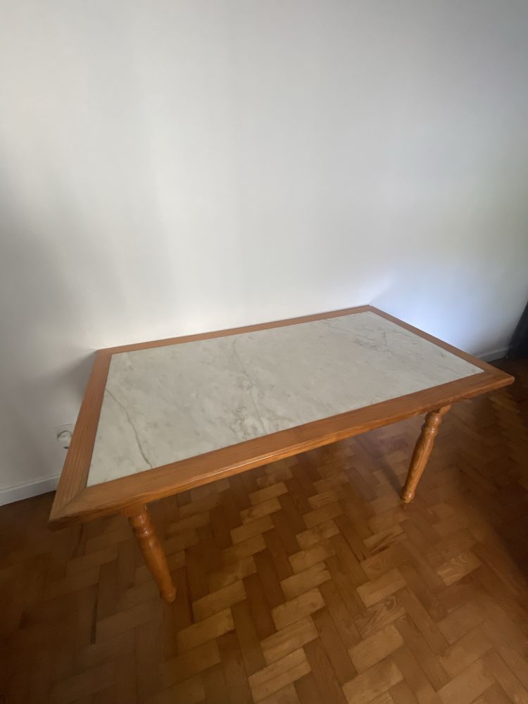 Mesa de jantar mármore e madeira