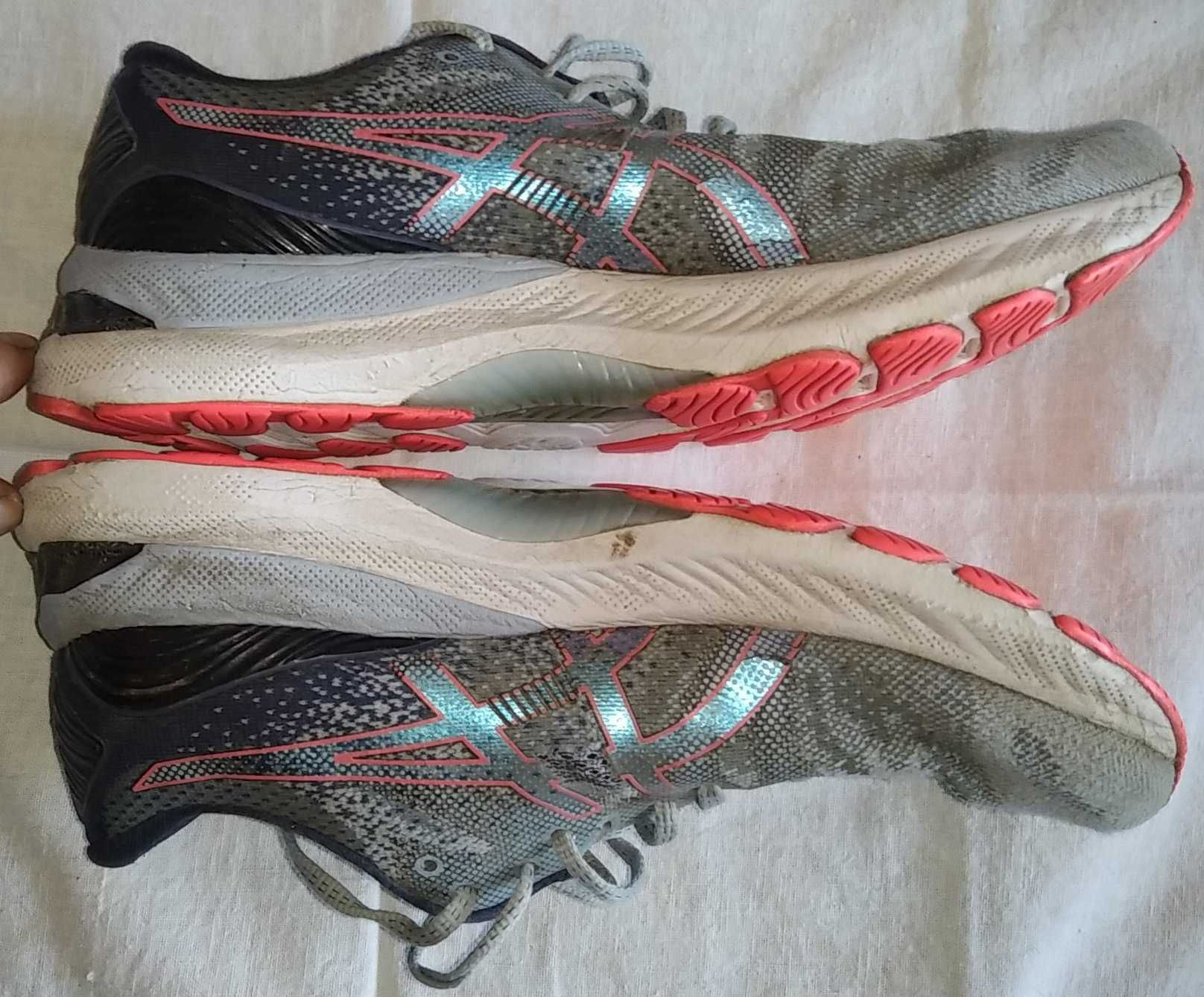 Asics 42 Gel Nimbus #263