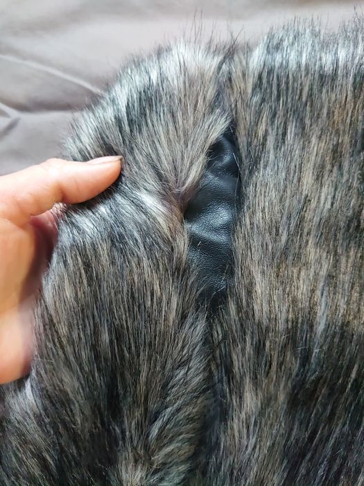 Накидка зі штучного хутра