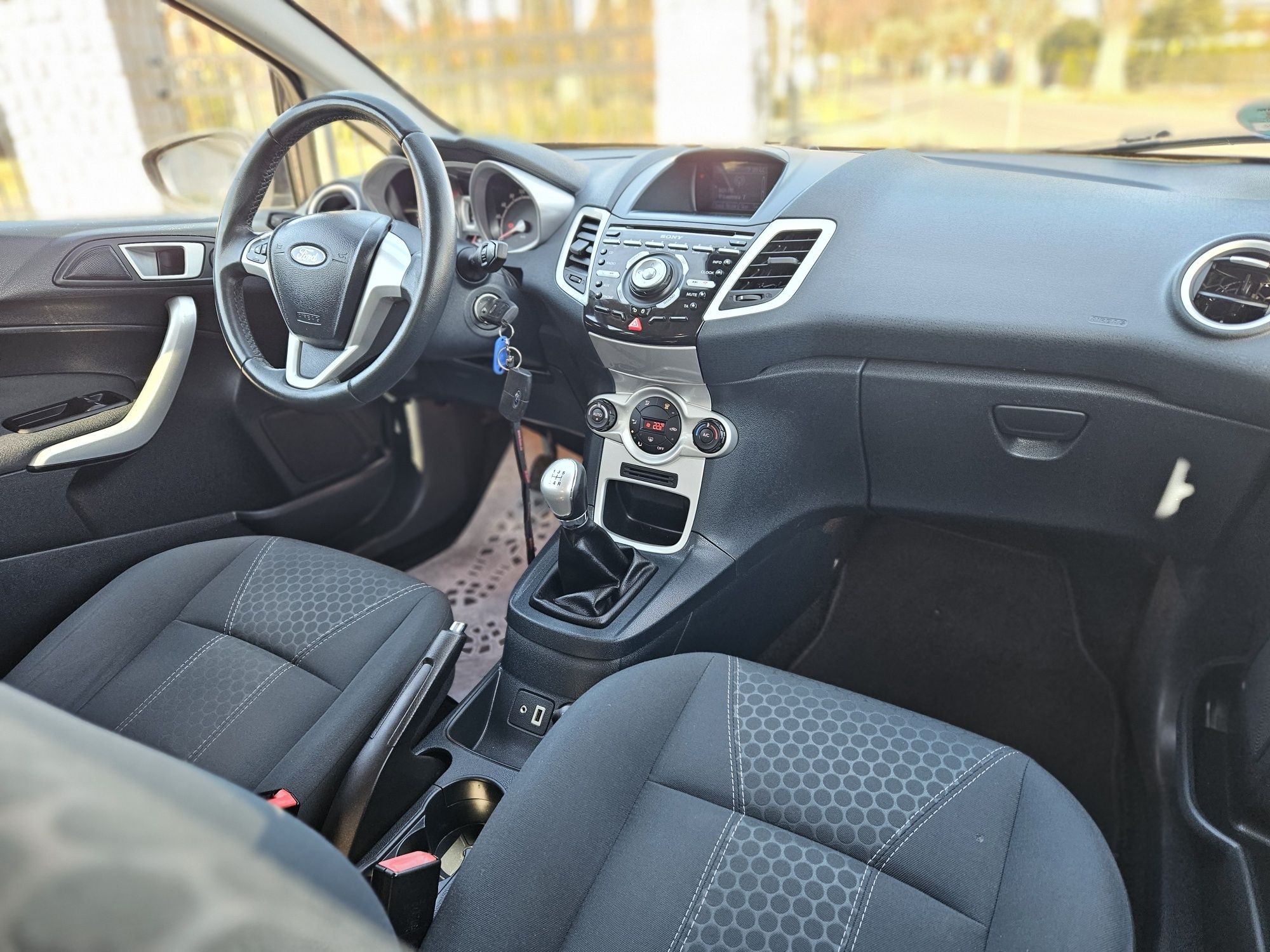 Ford Fiesta 1.2 16v 82KM Titanium Pakiet ST Line Śliczna