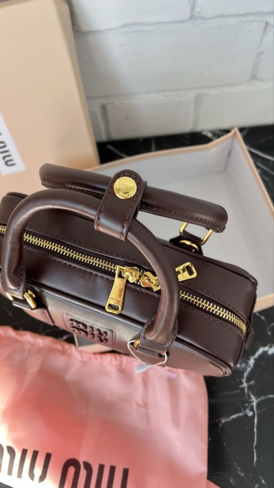 Сумка miu miu шкіра