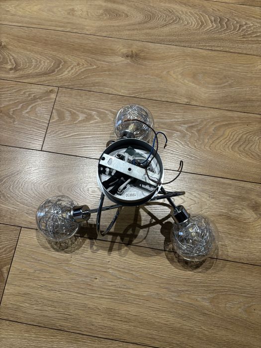 Żyrandol z 3 światłami