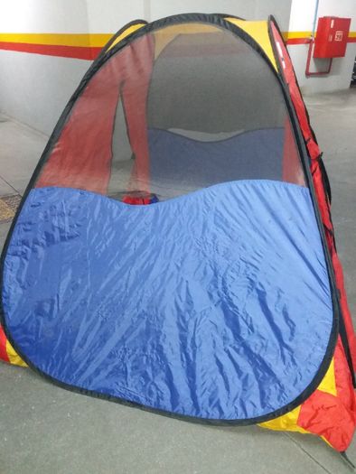 Tenda para criança - usado dentro do quarto