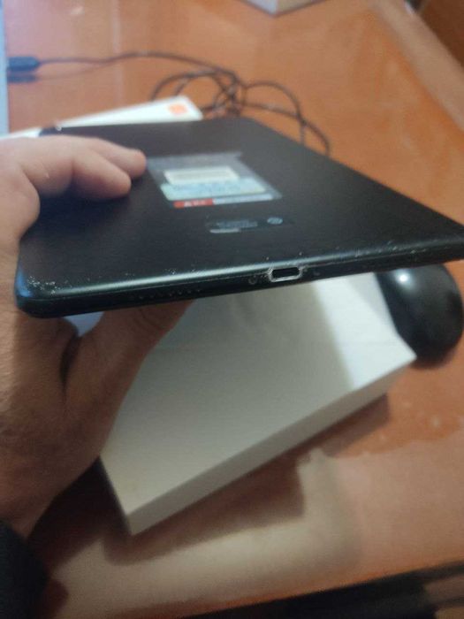 Xiaomi Mi Pad 4PLUS, 10.1", 4/128,GPS,LTE, 3G/4G стан нового.