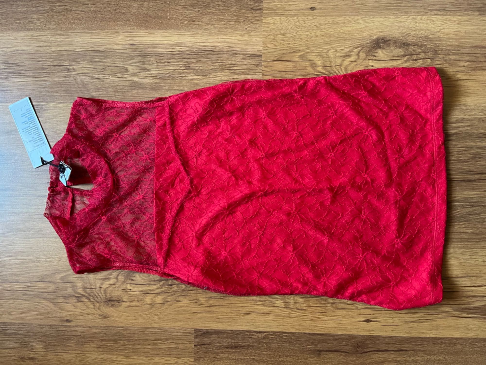 Bluzka z koronki, czerwona, rozmiar M, Vero Moda