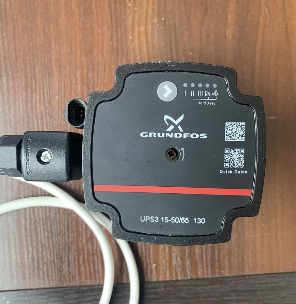 Pompa Grundfos UPS3 15-50/65