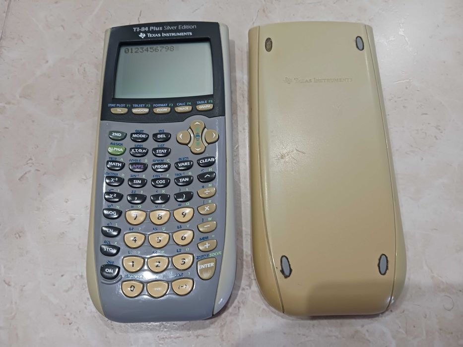 Calculadora Gráfica TI-84 PLUS Silver Edition