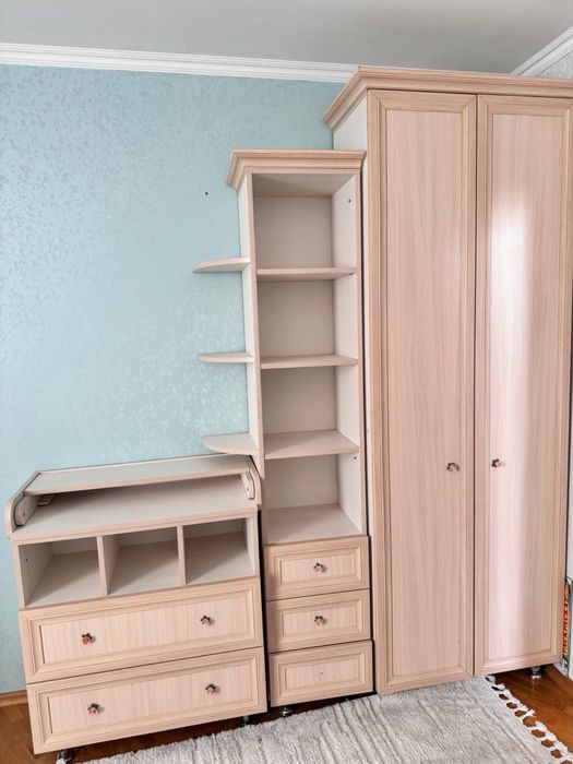 Продам якісні меблі в дитячу з МДФ