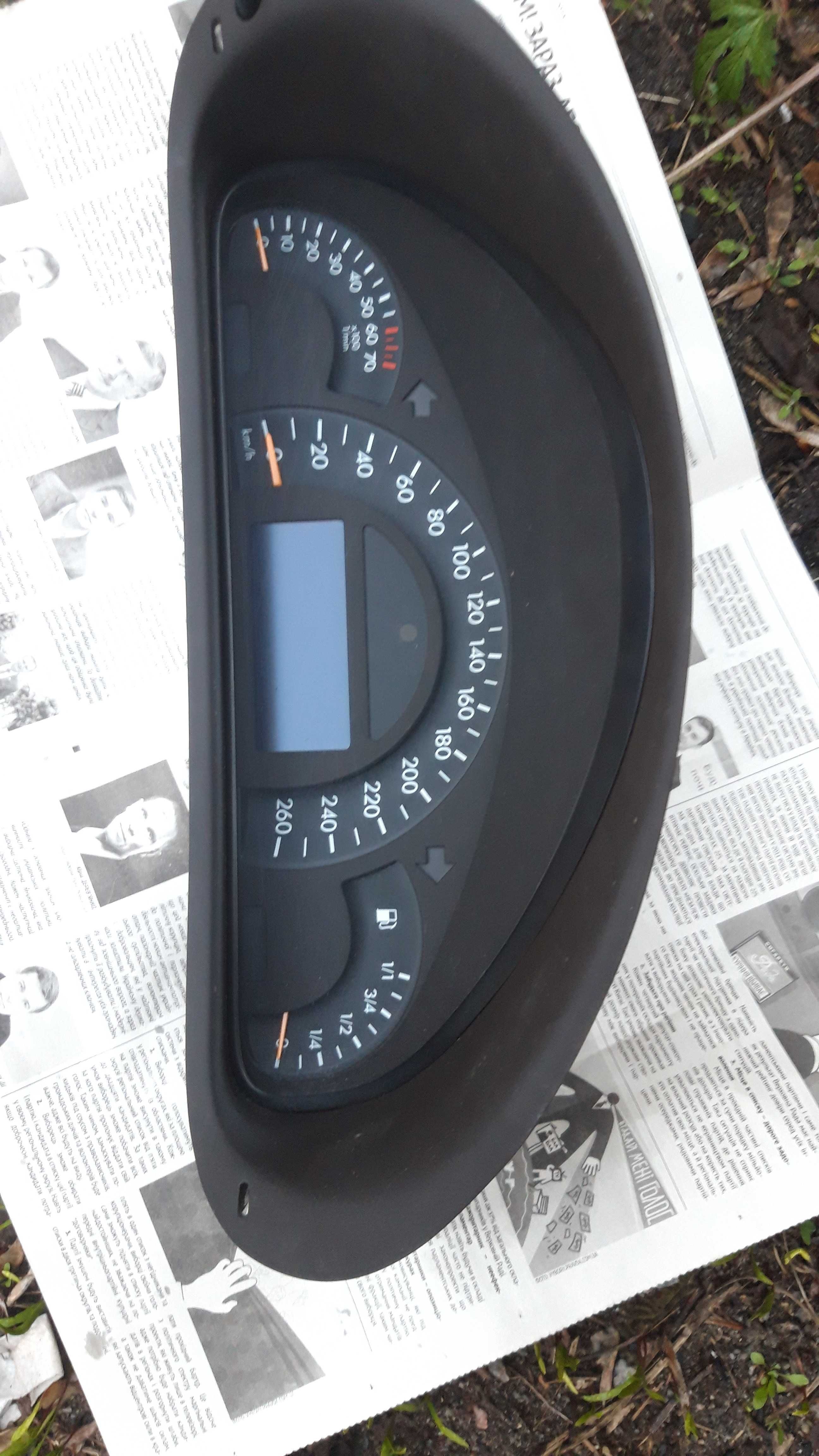 Панель приборов,щиток Б У Mersedes Benz w203 компресор